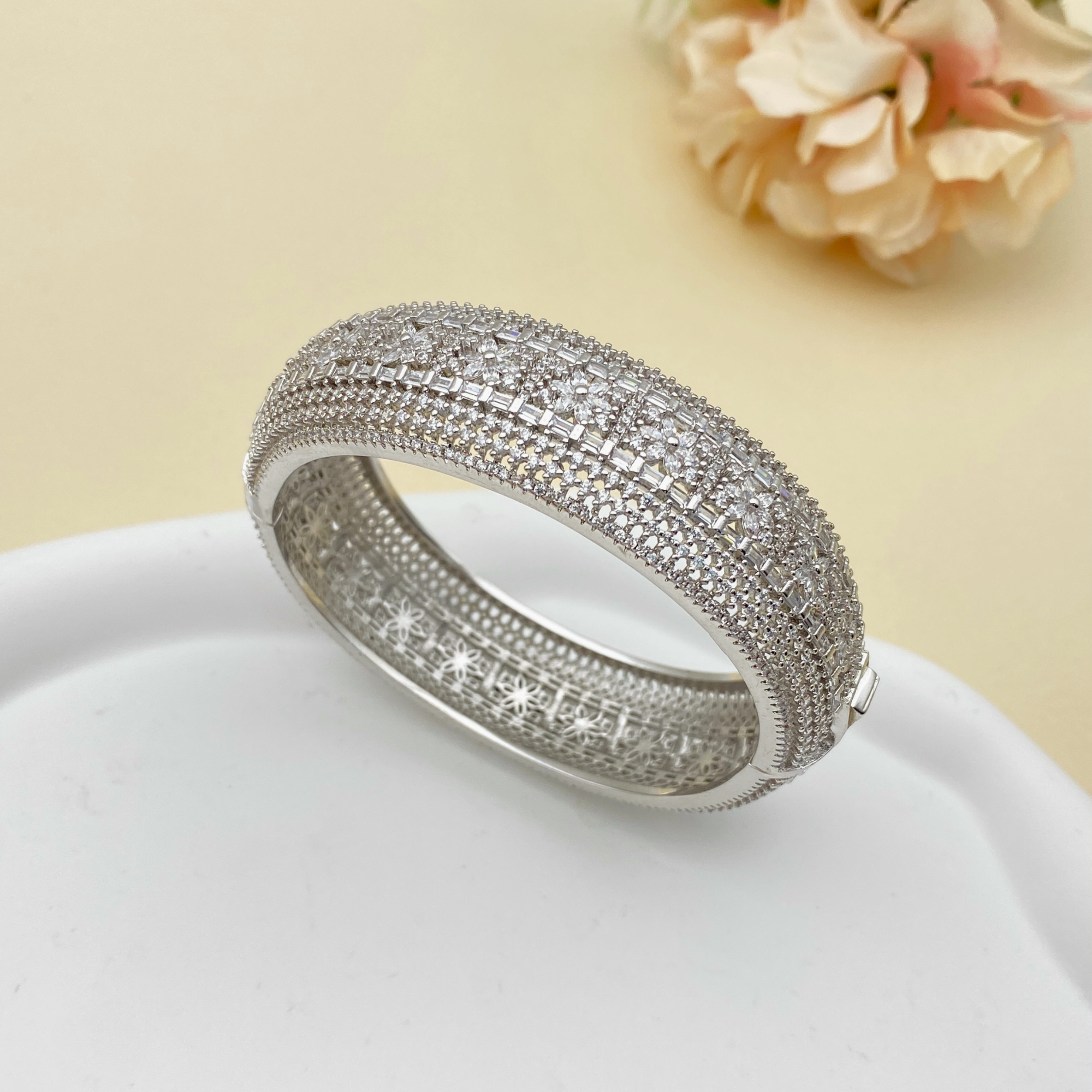 JRH Gold Plated Zirconia Bangl – Women Accessories Kuwait recenzja i cena