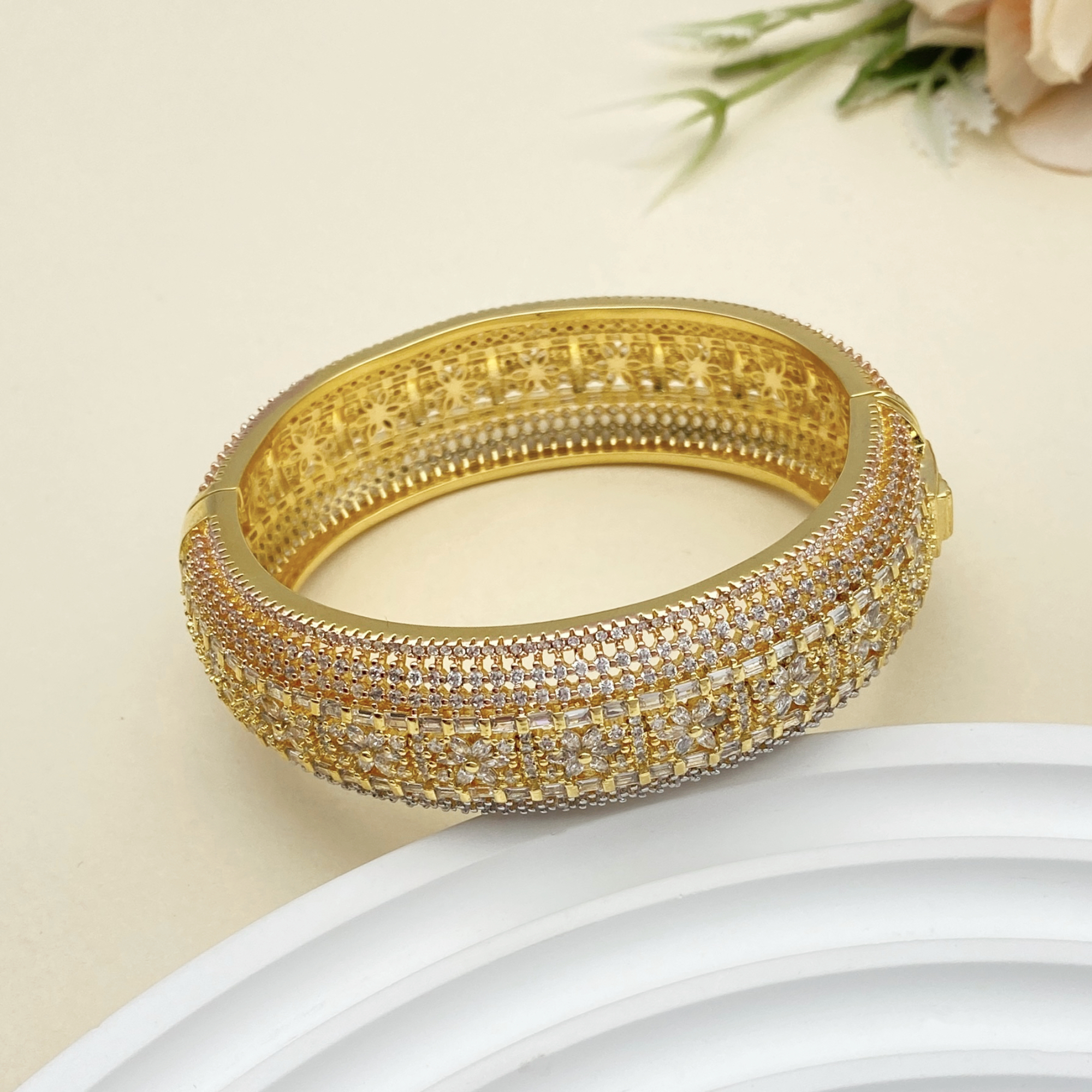 JRH Gold Plated Zirconia Bangl – Women Accessories Kuwait recenzja i cena