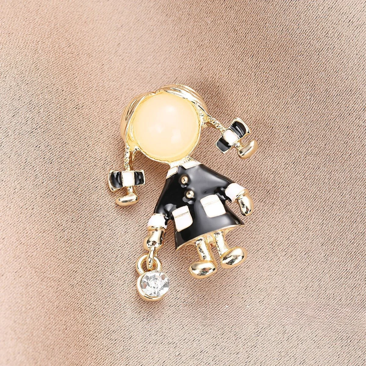 Small Cute Little Girl in Blac – Women Jewelry Accessories For Black Dress recenzja i cena