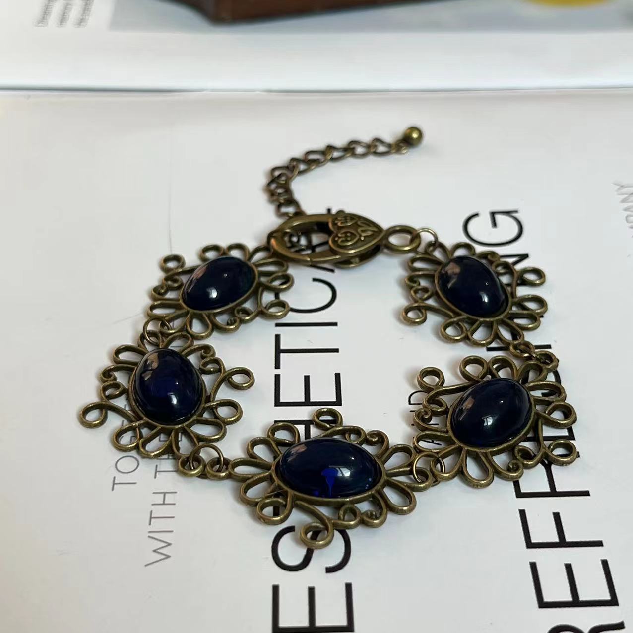 Historical Queen Anne Boleyn H – Women'S Red Accessories recenzja i cena