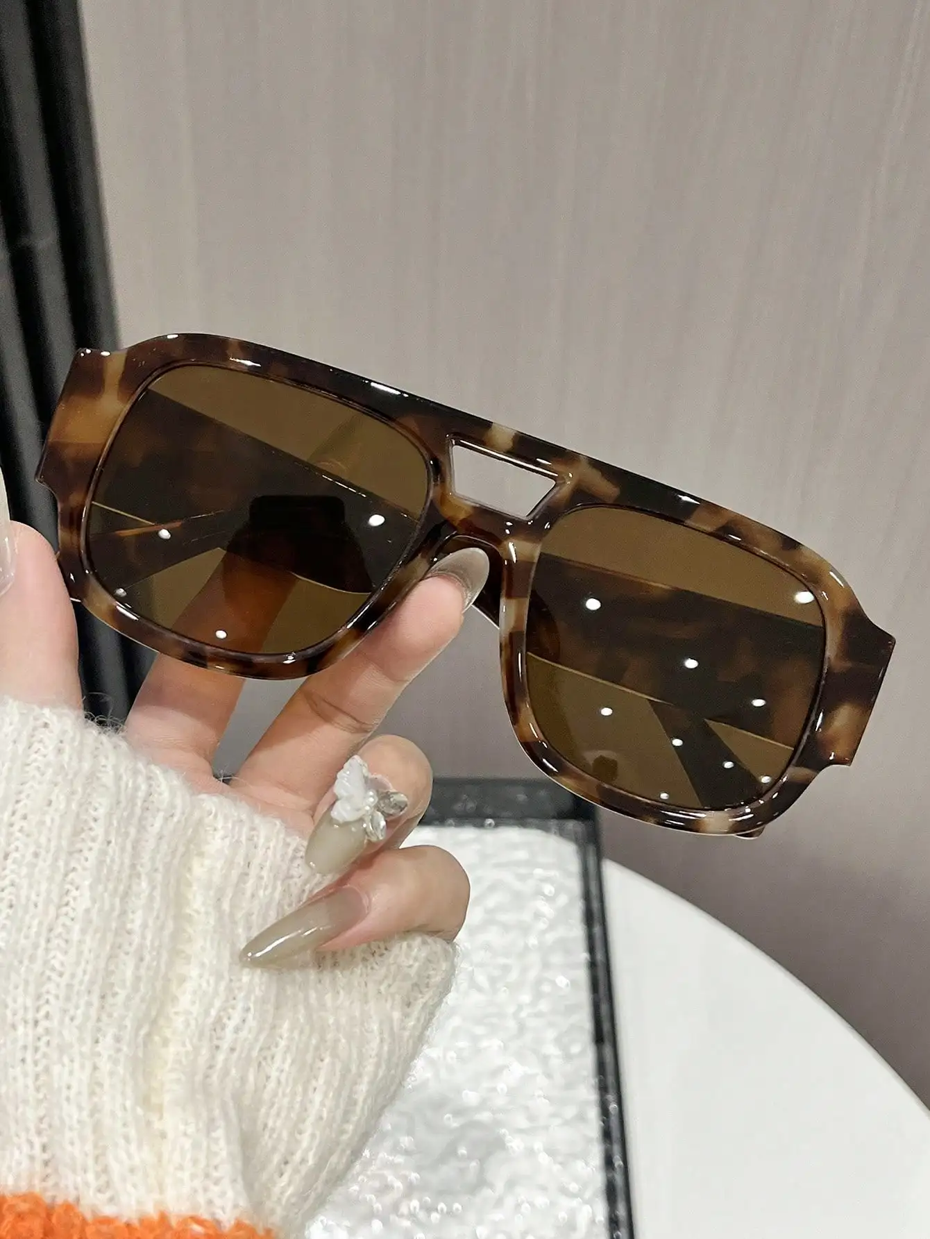 1 Pair Women Red Frame Fashion – Women'S Red Accessories recenzja i cena